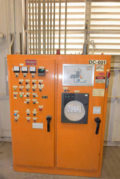 Detailed Pictures of Modern Equipment Stack Melting & Holding Furnace DCMP-4143