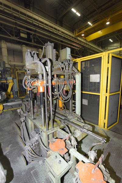 Detailed Pictures of Toshiba Cold Chamber Die Casting Machine DCMP-4163