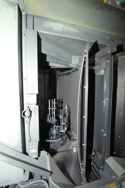 Detailed Pictures of Toshiba Cold Chamber Die Casting Machine DCMP-4163