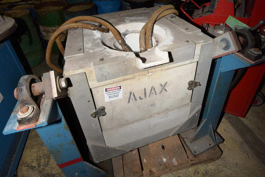 Detailed Pictures of Ajax Tocco Magnathermic Induction Aluminum Melting Furnace DCMP-4192