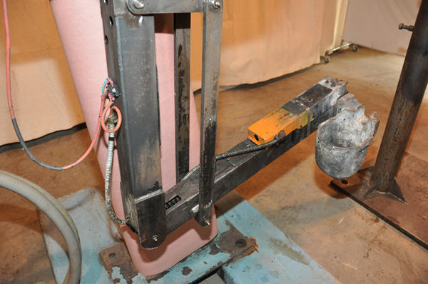 Picture of Rimrock Model 305 70 inch Standard Duty Automatic Ladler for Die Cast & Foundry For_Sale DCM-4193