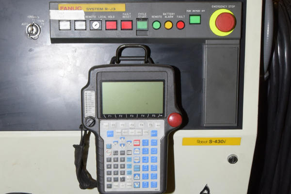 Detailed Pictures of Fanuc Robotics Six Axis Robot with Extractor Package DCMP-4388