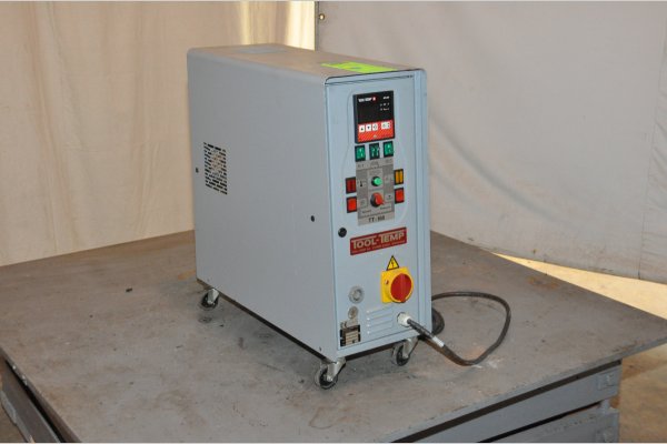 Picture of Tool-temp Single Zone Portable Hot Water Process Heater Temperature control Unit DCMP-4440