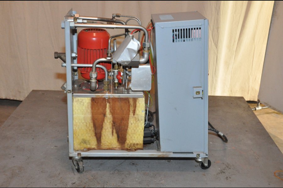 Detailed Pictures of Tool-temp Hot Water Process Heater Unit DCMP-4440