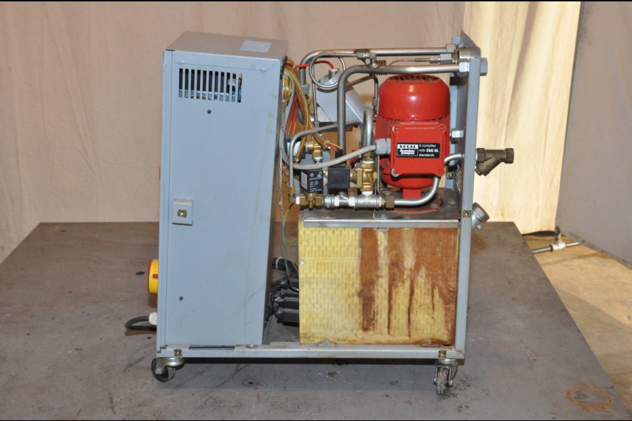 Detailed Pictures of Tool-temp Hot Water Process Heater Unit DCMP-4440