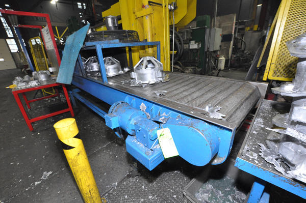 Image of Metal Chain Plate Conveyor Belt with Forced Air Cooling Fans and Tunnel for Die Cast and Foundry Applications For_Sale DCM-4496