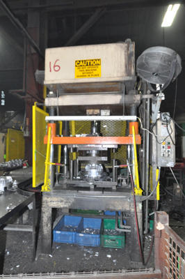 Detailed Pictures of Toshiba Cold Chamber Die Casting Machine DCMP-4502