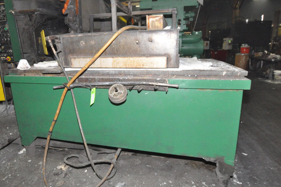 Image of Low Energy High Efficiency Electric Heated Aluminum Holding Furnace For_Sale DCM-4503