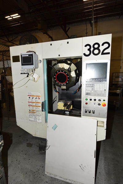 Detailed Pictures of Brother 3 Axis CNC Vertical Machining Centers DCMP-4600