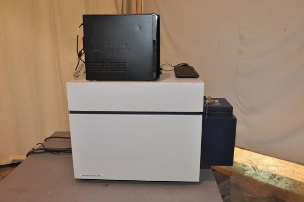Detailed Pictures of Bruker Metal Analytic Mass Spectrometer DCMP-4638