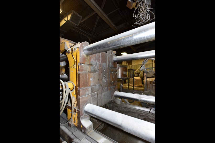 Detailed Pictures of Toyo Machinery Cold Chamber Die Casting Machine DCMP-4662