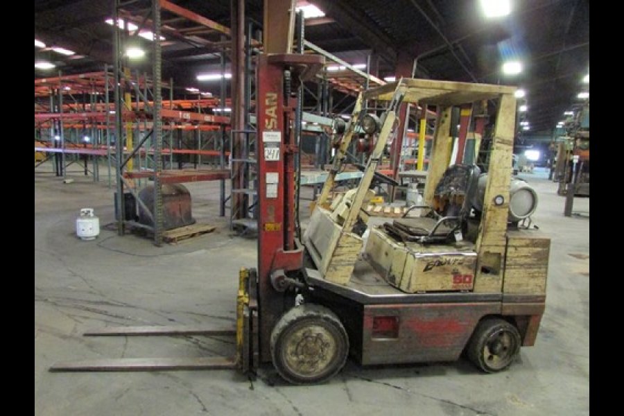 Detailed Pictures of Nissan Forklift DCMP-4732
