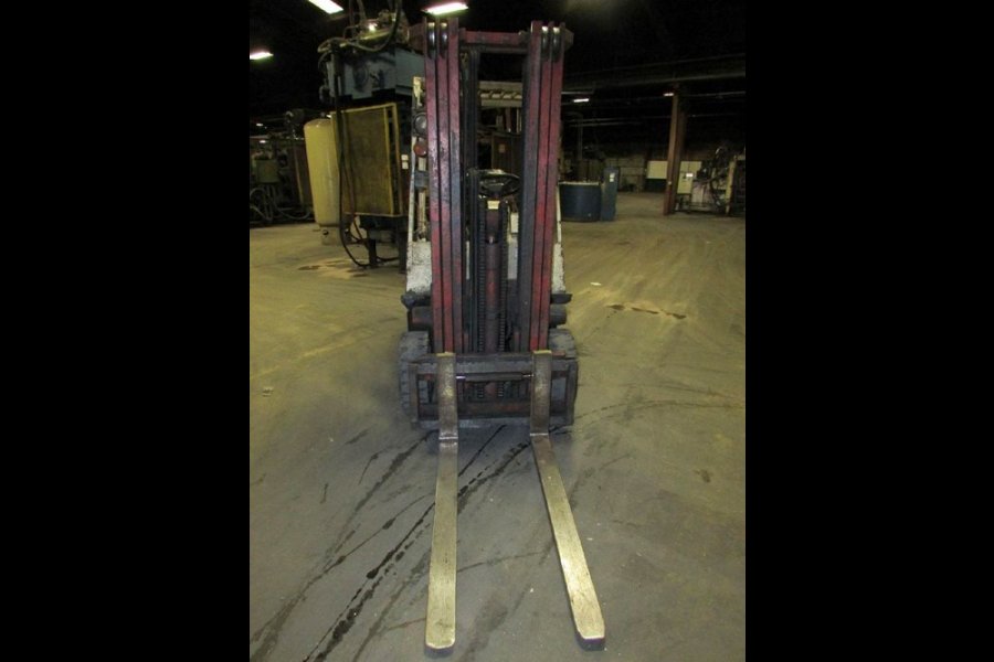 Detailed Pictures of Nissan Forklift DCMP-4732