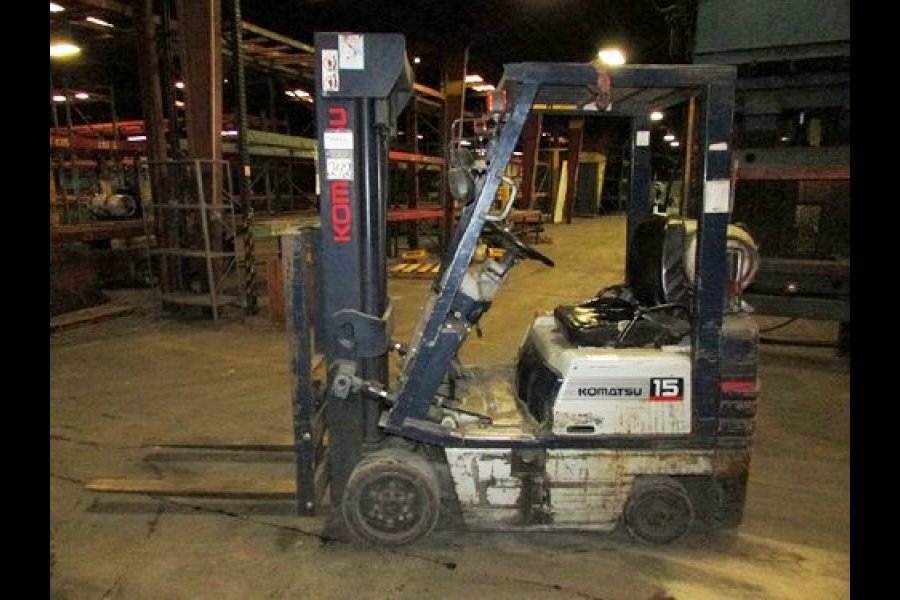 Detailed Pictures of Komatsu Forklift DCMP-4733