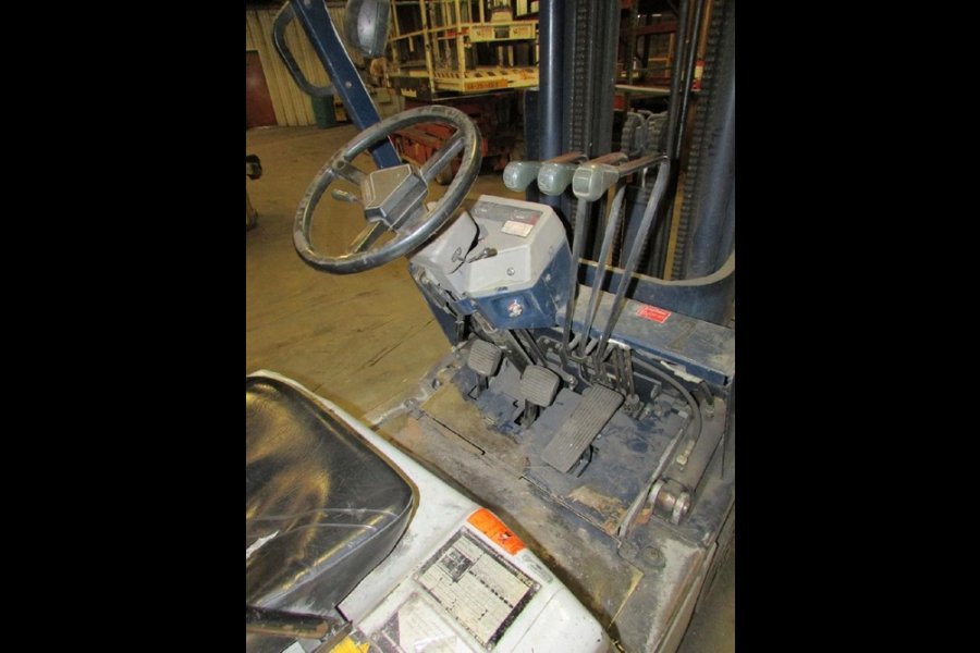 Detailed Pictures of Komatsu Forklift DCMP-4733