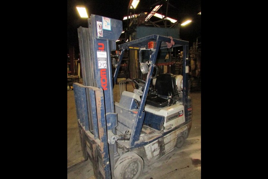 Detailed Pictures of Komatsu Forklift DCMP-4733