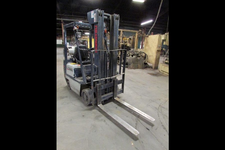 Detailed Pictures of Komatsu Forklift DCMP-4733