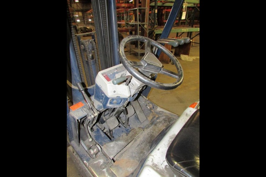 Detailed Pictures of Komatsu Forklift DCMP-4733
