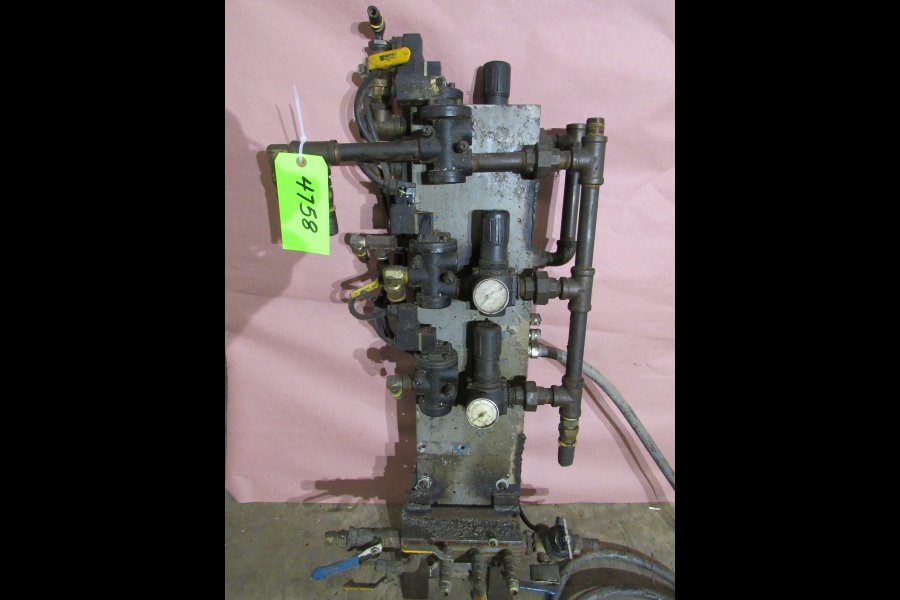 Picture of Model Rimrock 410 Regulator Package DCMP-4758