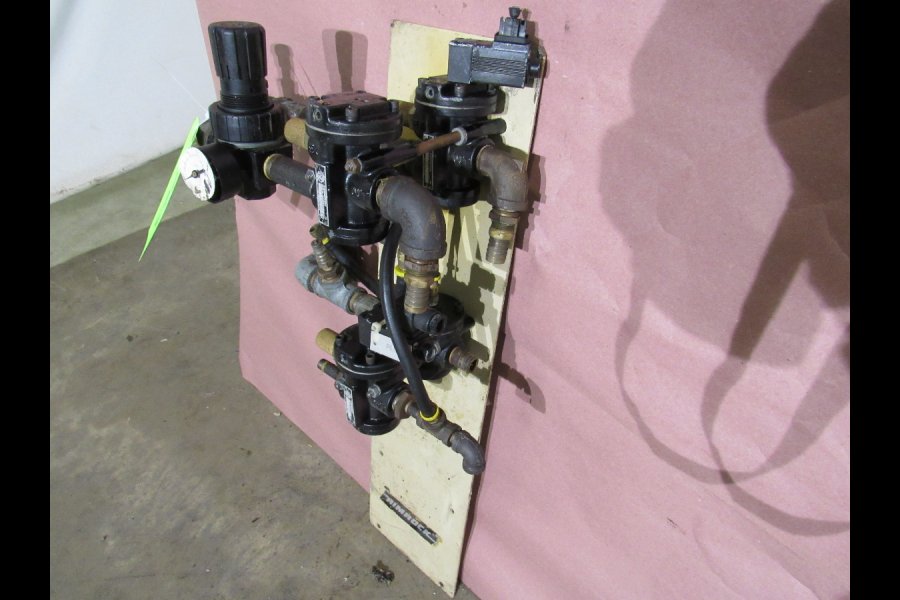 Picture of Model Rimrock 410 Regulator Package DCMP-4763