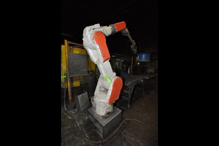 Detailed Pictures of Kawasaki Six Axis Foundry Rated Robot DCMP-4789
