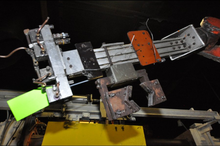 Detailed Pictures of Kawasaki Six Axis Foundry Rated Robot DCMP-4789
