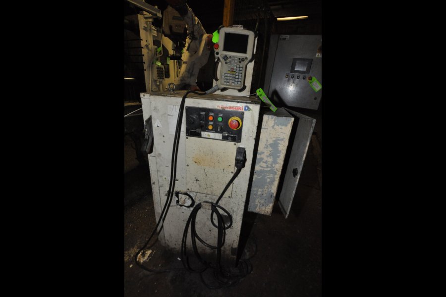 Detailed Pictures of Kawasaki Six Axis Foundry Rated Robot DCMP-4789