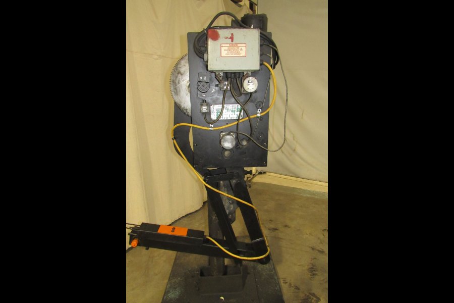 Detailed Pictures of Rimrock Automatic Ladler for Die Cast & Foundry DCMP-4870