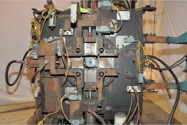Detailed Pictures of Techmire Multi-slide Hot Chamber Miniature Die Cast Machine DCMP-4972
