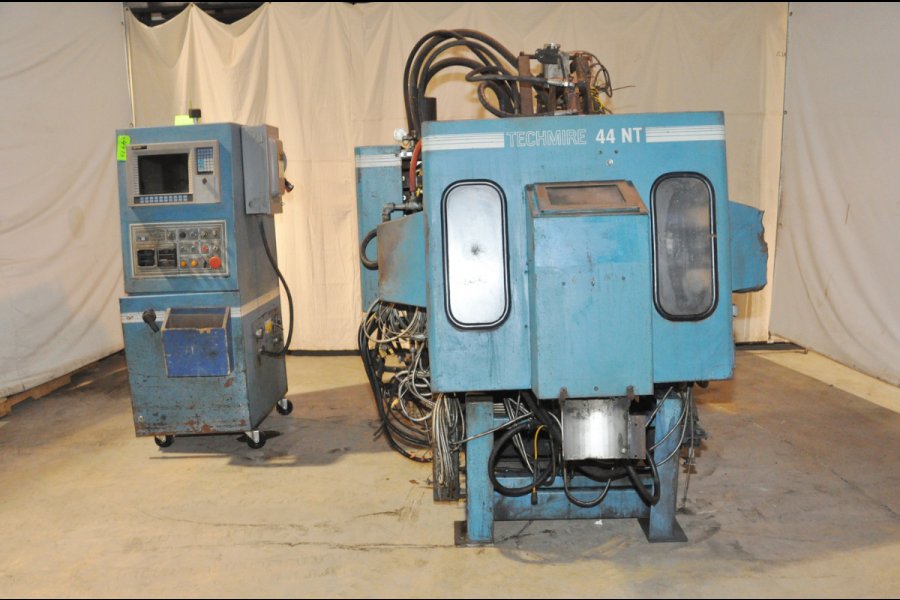 Detailed Pictures of Techmire Multi-slide Hot Chamber Miniature Die Cast Machine DCMP-4973