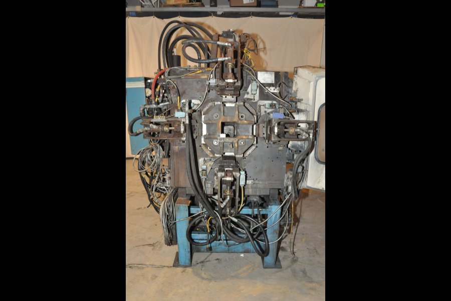 Detailed Pictures of Techmire Multi-slide Hot Chamber Miniature Die Cast Machine DCMP-4973
