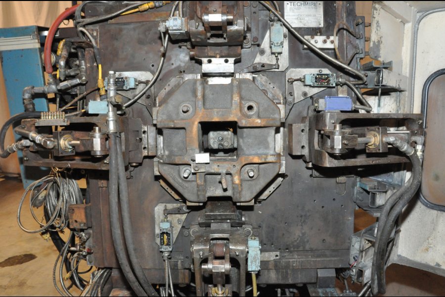 Detailed Pictures of Techmire Multi-slide Hot Chamber Miniature Die Cast Machine DCMP-4973
