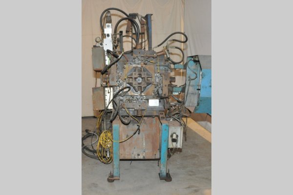 Detailed Pictures of Techmire Multi-slide Hot Chamber Miniature Die Cast Machine DCMP-4977