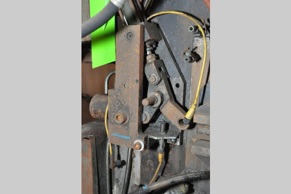 Detailed Pictures of Techmire Multi-slide Hot Chamber Miniature Die Cast Machine DCMP-4977
