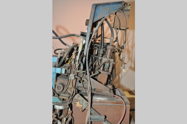 Detailed Pictures of Techmire Multi-slide Hot Chamber Miniature Die Cast Machine DCMP-4977