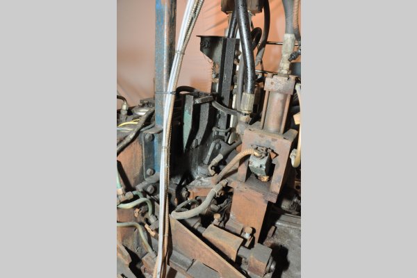 Detailed Pictures of Techmire Multi-slide Hot Chamber Miniature Die Cast Machine DCMP-4977