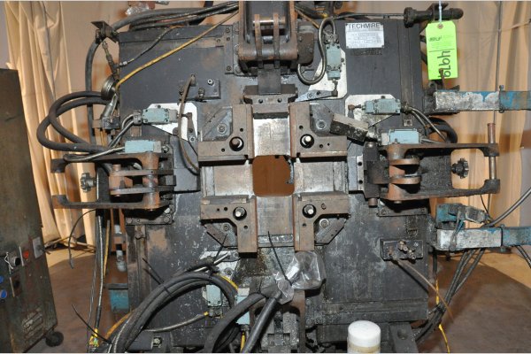 Detailed Pictures of Techmire Multi-slide Hot Chamber Miniature Die Cast Machine DCMP-4979