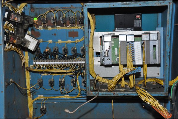 Detailed Pictures of Techmire Multi-slide Hot Chamber Miniature Die Cast Machine DCMP-4979