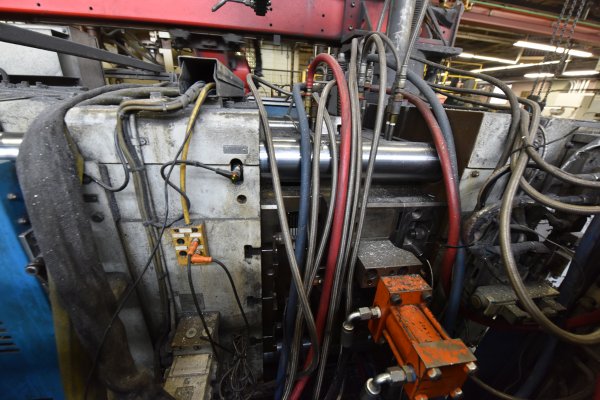 Detailed Pictures of Frech Cold Chamber Die Casting Machine DCMP-4985