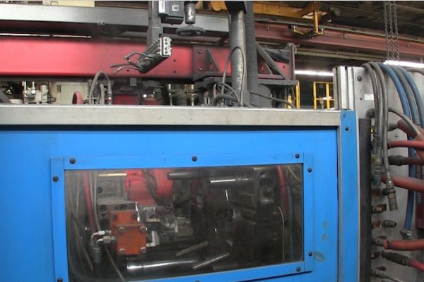 Detailed Pictures of Frech Cold Chamber Die Casting Machine DCMP-4985