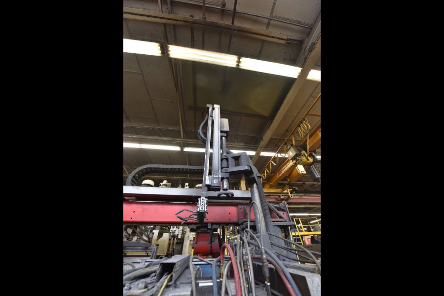 Detailed Pictures of Frech Cold Chamber Die Casting Machine DCMP-4985