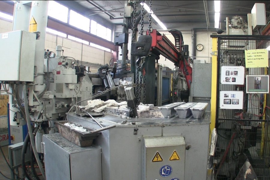 Detailed Pictures of Frech Cold Chamber Die Casting Machine DCMP-4985