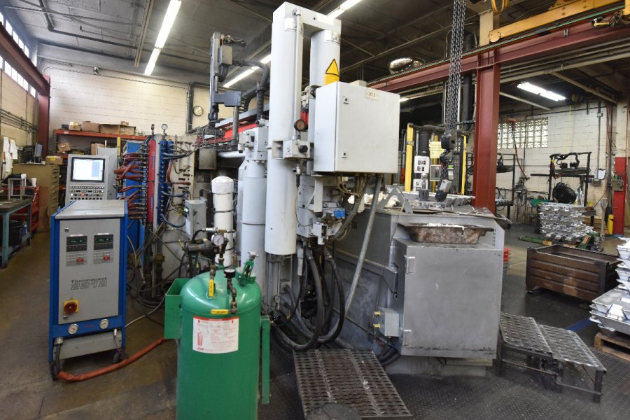 Detailed Pictures of Frech Cold Chamber Die Casting Machine DCMP-4985