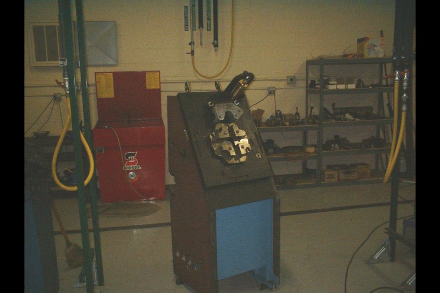 Detailed Pictures of Dynacast Multi-slide Hot Chamber Miniature Die Cast Machine DCMP-5011