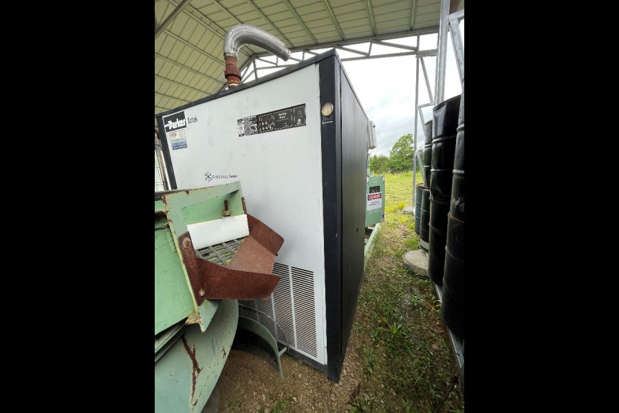 Detailed Pictures of Parker Airtec Refrigerated Compressed Air Dryer - Water Cooled DCMP-5301
