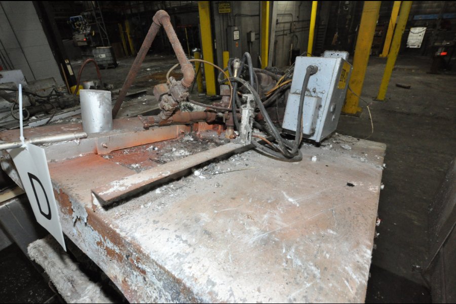 Detailed Pictures of Cal-Miser Low Energy Gas Heated Aluminum Holding Furnace DCMP-5307