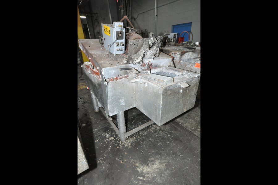 Detailed Pictures of Cal-Miser Low Energy Gas Heated Aluminum Holding Furnace DCMP-5307