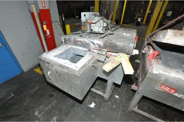 Picture of Cal-Miser Low Energy High Efficiency Natural Gas Heated Aluminum Holding Furnace DCMP-5308