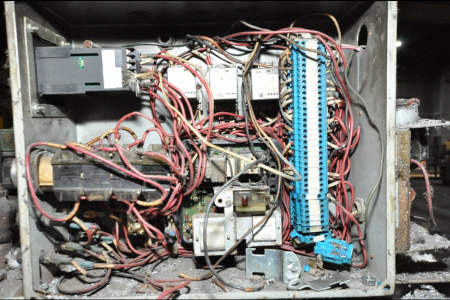 Detailed Pictures of Cal-Miser Low Energy Gas Heated Aluminum Holding Furnace DCMP-5308