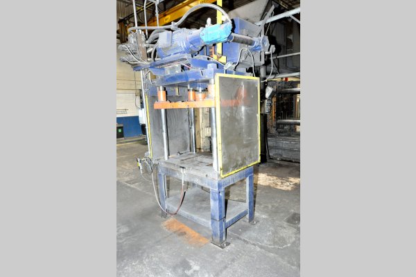 Detailed Pictures of Metal Mechanics Vertical Die Cast Trimming Press DCMP-5325